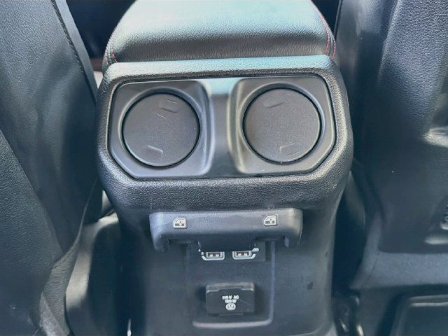 Used 2019 Jeep Wrangler Unlimited Rubicon AWD/4WD image 27