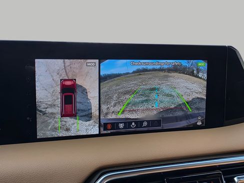 Used 2025 Nissan Armada SL w/ Captain's Chari Seat Package image 31