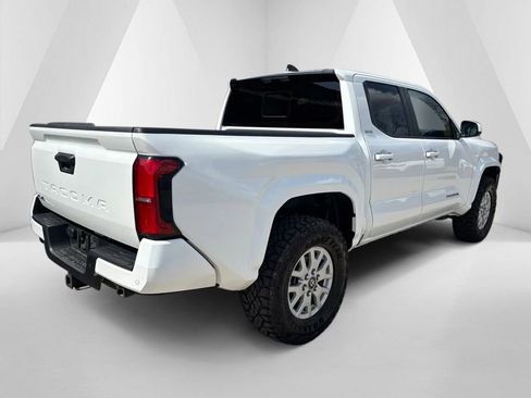 Used 2024 Toyota Tacoma SR5 image 7