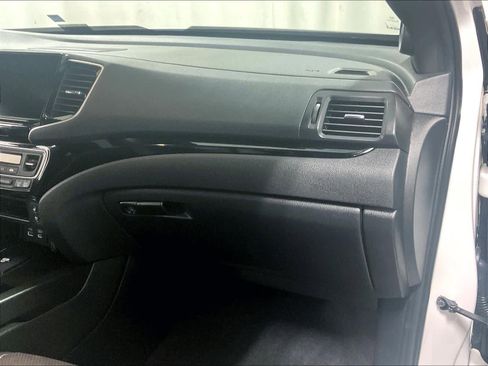 Used 2024 Honda Ridgeline Black Edition image 13