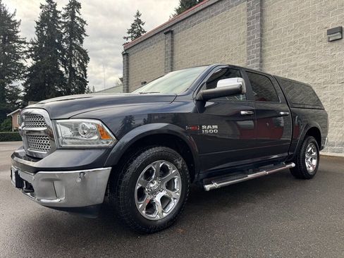 Used 2016 RAM 1500 Laramie w/ Convenience Group image 4
