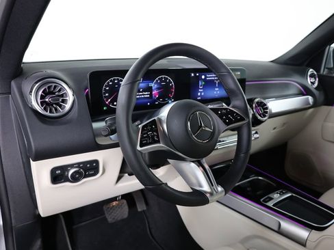 Certified 2026 Mercedes-Benz GLB 250 4MATIC image 35