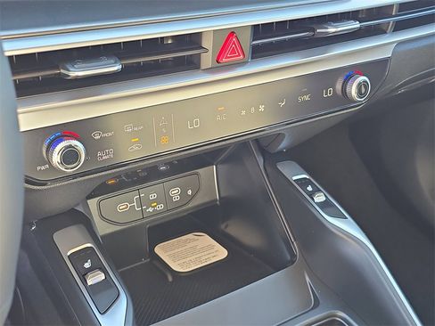New 2026 Kia Sorento S image 24