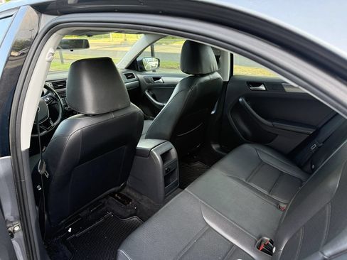 Used 2015 Volkswagen Jetta TDI SE FWD image 6