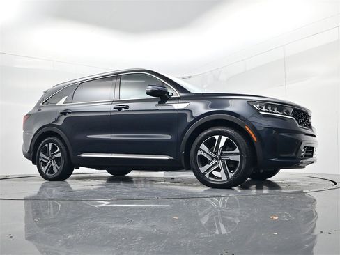 Certified 2023 Kia Sorento EX image 37