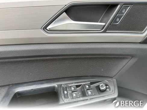 Used 2018 Volkswagen Atlas S image 24