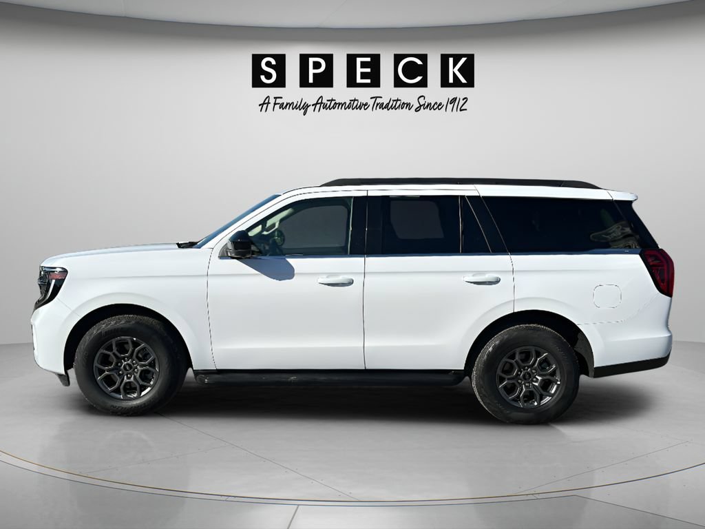 Used 2025 Ford Expedition Active AWD/4WD image 2