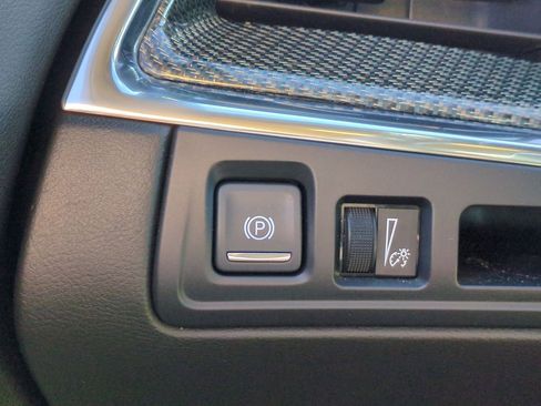 Used 2020 Cadillac XT5 Sportv image 22