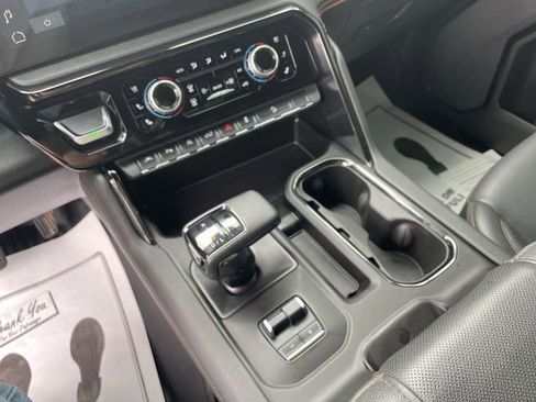 Used 2025 GMC Sierra 1500 AT4 w/ AT4 Preferred Package AWD/4WD image 20