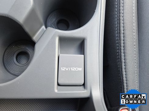 Certified 2025 Subaru Crosstrek 2.0i Premium image 33