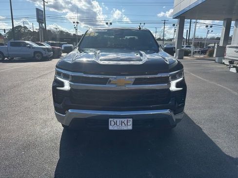 Used 2026 Chevrolet Silverado 1500 LT image 2