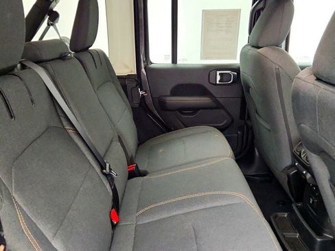 Used 2025 Jeep Wrangler Unlimited Sahara AWD/4WD image 22