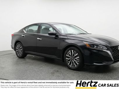 Used 2025 Nissan Altima 2.5 SV