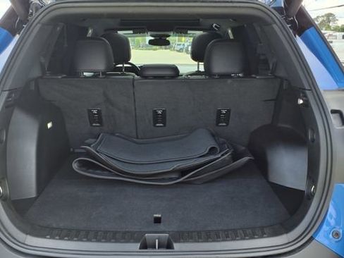 Used 2025 GMC Terrain Elevation w/ Elevation Premium Package image 11