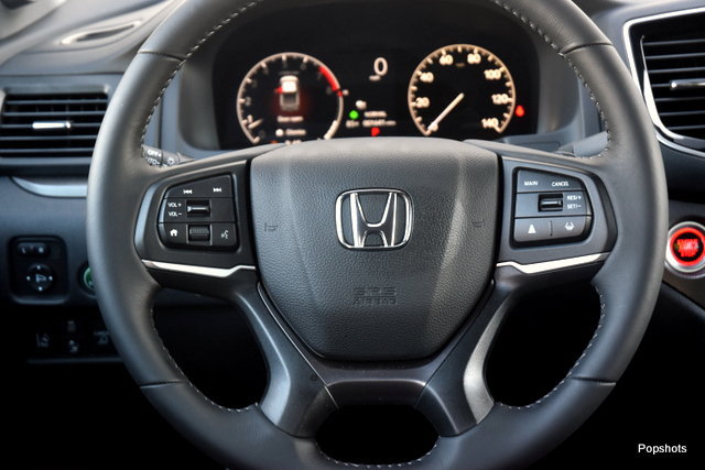 Certified 2026 Honda Ridgeline Sport image 17
