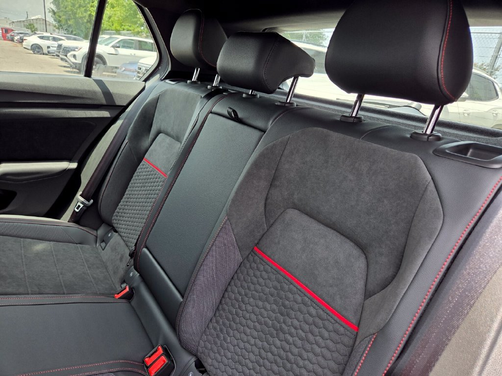 New 2026 Volkswagen GTI SE FWD image 25
