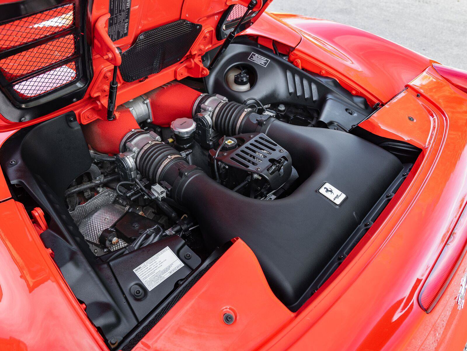Used 2014 Ferrari 458 Spider RWD image 33