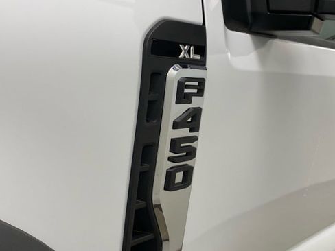 New 2026 Ford F450 XL w/ XL Chrome Package image 8