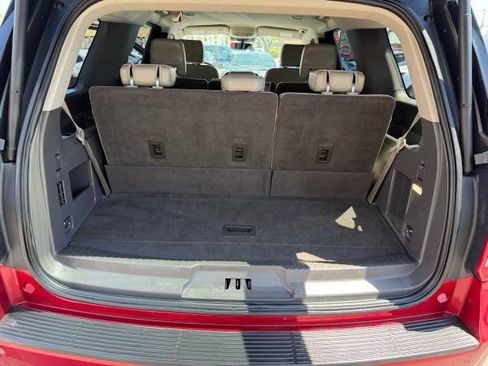 Used 2019 Ford Expedition XLT w/ Equipment Group 202A RWD image 15