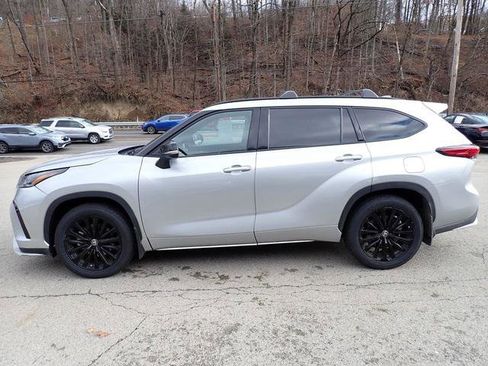 Certified 2023 Toyota Highlander XSE image 9