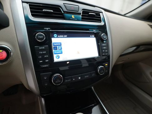 Used 2013 Nissan Altima 3.5 SL w/ Technology Pkg image 6