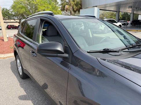 Used 2015 Toyota RAV4 LE FWD image 14
