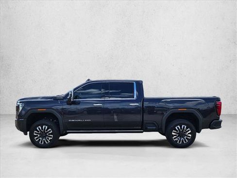 Used 2024 GMC Sierra 2500 Denali Ultimate AWD/4WD image 9