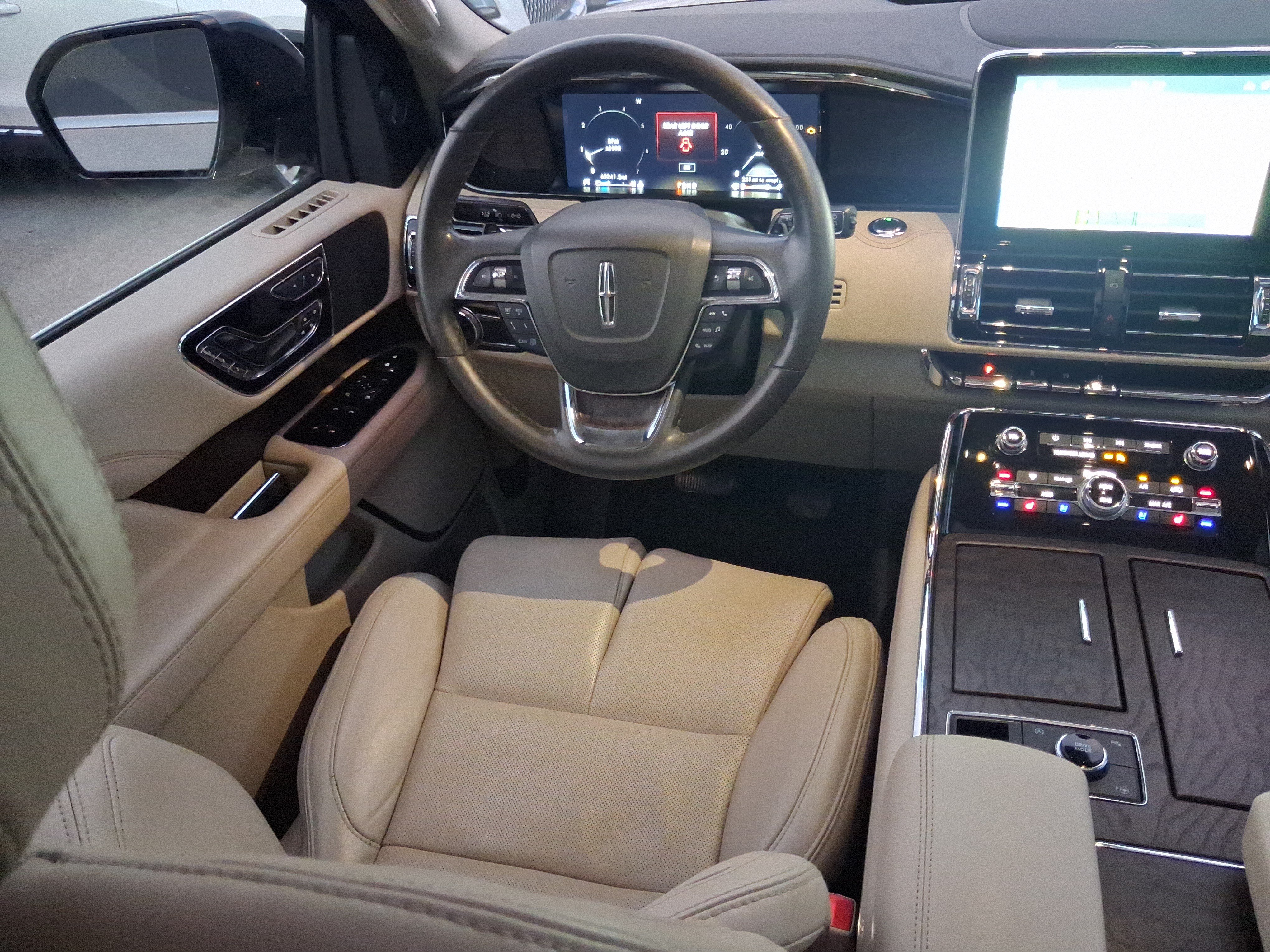 Certified 2021 Lincoln Navigator Reserve RWD image 8