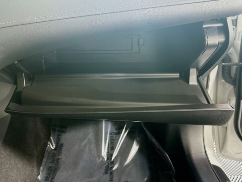 Used 2024 Toyota Camry SE w/ Convenience Package FWD image 32