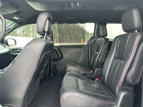 Used 2018 Dodge Grand Caravan GT image 20