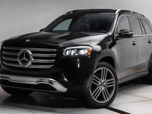 Certified 2025 Mercedes-Benz GLS 450 4MATIC image 21