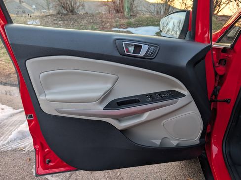 Used 2021 Ford EcoSport Titanium image 31