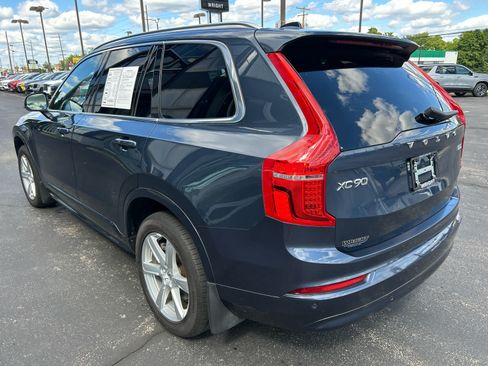 Used 2023 Volvo XC90 B5 Core w/ Protection Package AWD/4WD image 2