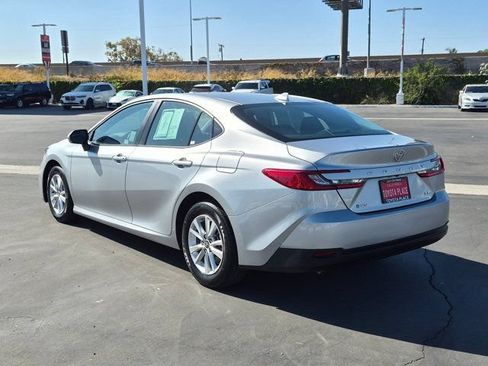 Used 2025 Toyota Camry LE FWD image 11