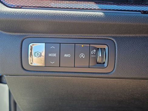 New 2026 Chevrolet Traverse Z71 w/ Driver Confidence Package AWD/4WD image 27