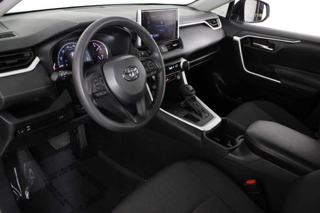 Used 2023 Toyota RAV4 XLE w/ Convenience Package FWD image 18