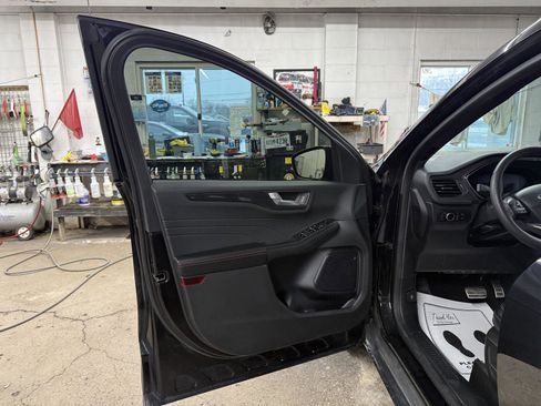 Used 2023 Ford Escape ST-Line w/ Tech Pack #1 image 35