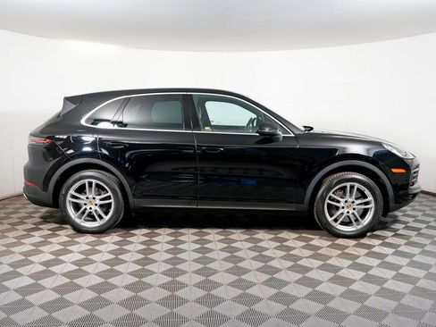 Certified 2023 Porsche Cayenne image 8