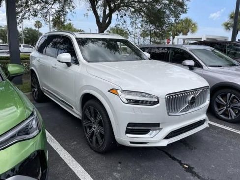 Used 2025 Volvo XC90 T8 Ultra w/ Protection Package Premier AWD/4WD image 6