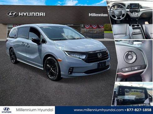 Used 2023 Honda Odyssey Sport image 1