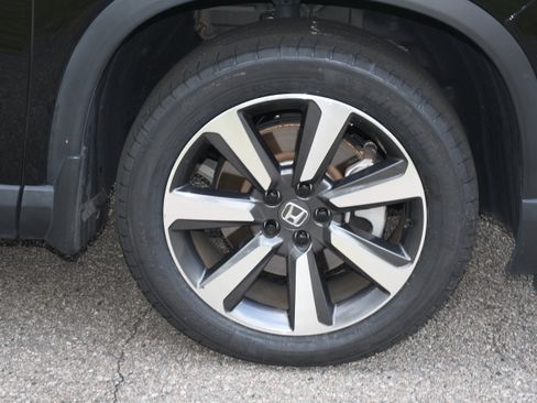 Used 2023 Honda Pilot Elite image 25