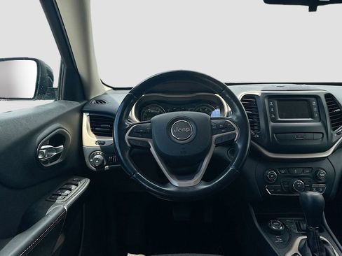 Used 2014 Jeep Cherokee Latitude AWD/4WD image 18
