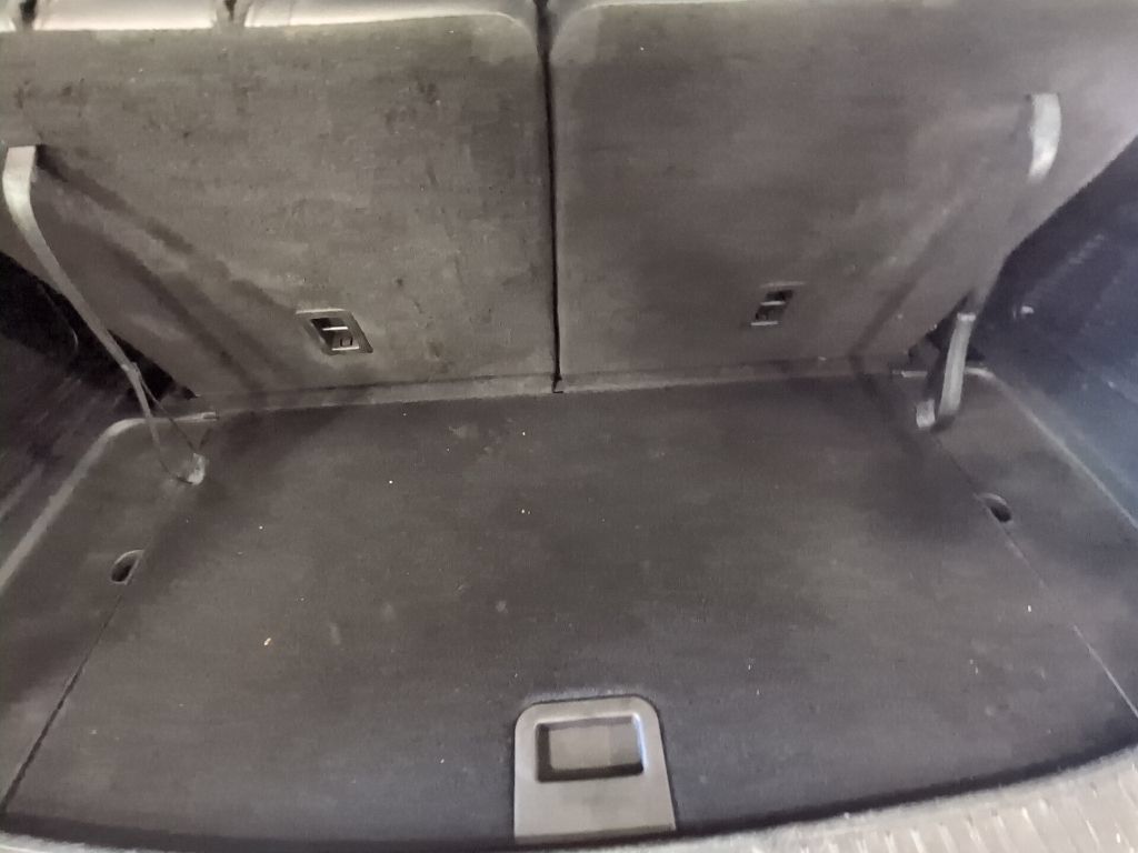 Used 2024 Ford Explorer XLT w/ Equipment Group 202A RWD image 27
