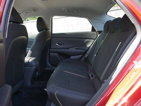 Used 2023 Hyundai Elantra SEL image 14