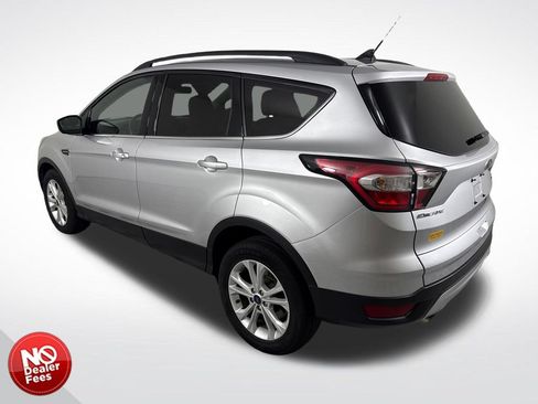 Used 2018 Ford Escape SEL w/ Ford Safe & Smart Package FWD image 6