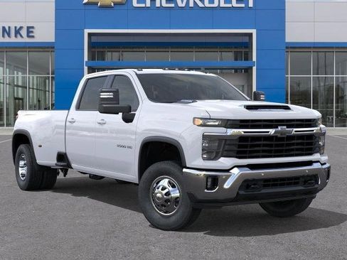 New 2026 Chevrolet Silverado 3500 LT image 7