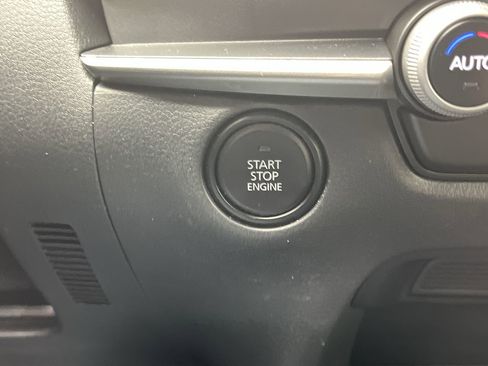 Certified 2025 MAZDA CX-30 AWD 2.5 S w/ Select Sport Pkg image 17