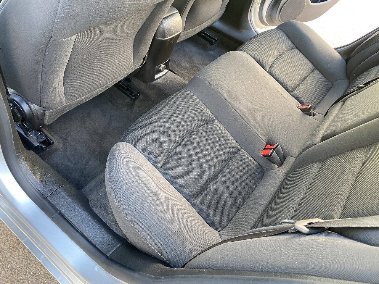 Used 2016 Chevrolet Cruze LT FWD image 29