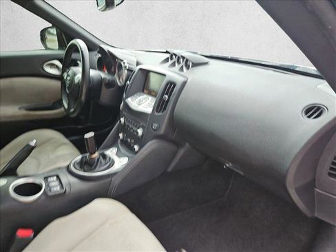 Used 2013 Nissan 370Z Touring w/ Sport Pkg RWD image 19
