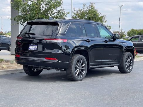 New 2026 Jeep Grand Cherokee Limited AWD/4WD image 3